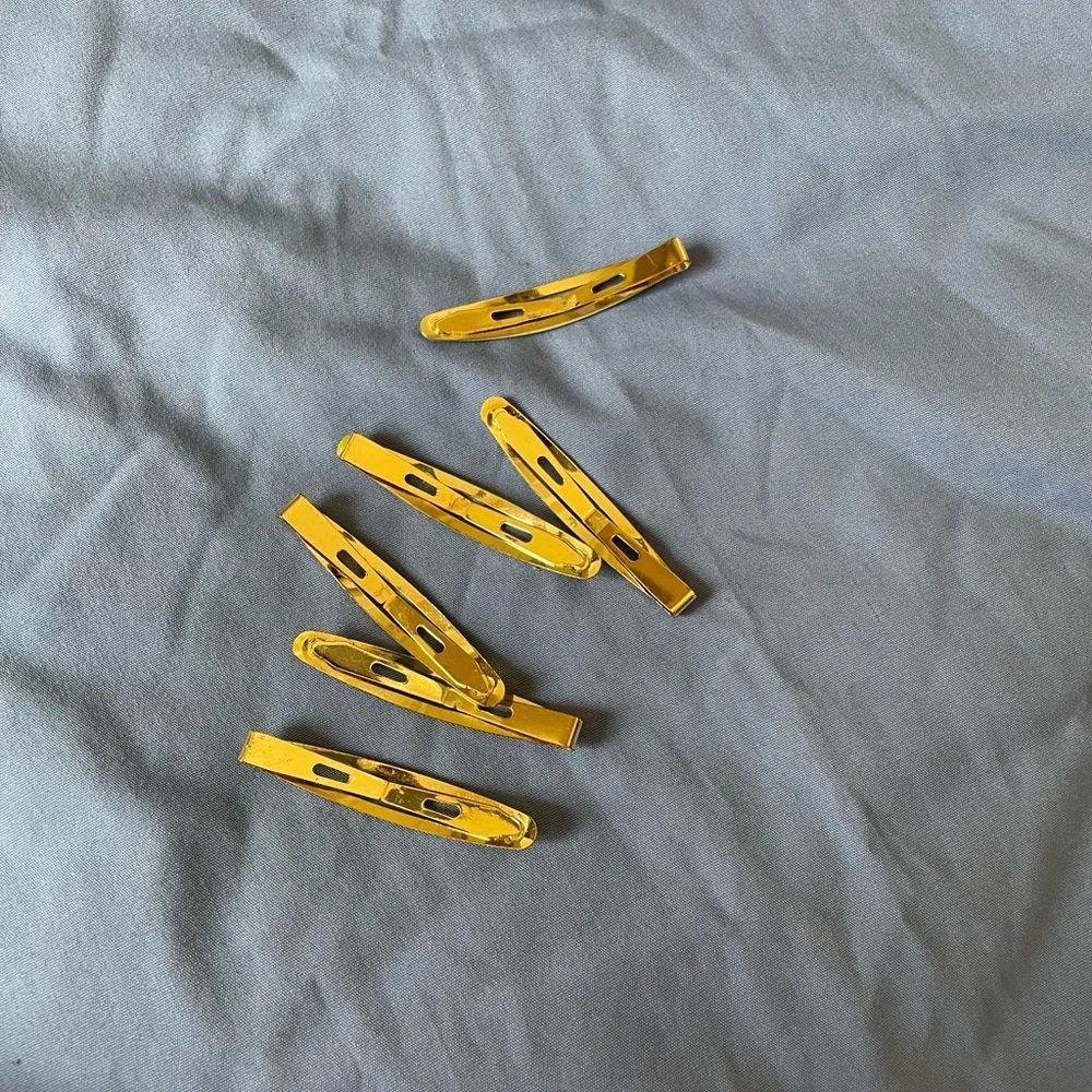 Hair Clips - Picture 3 of 3
